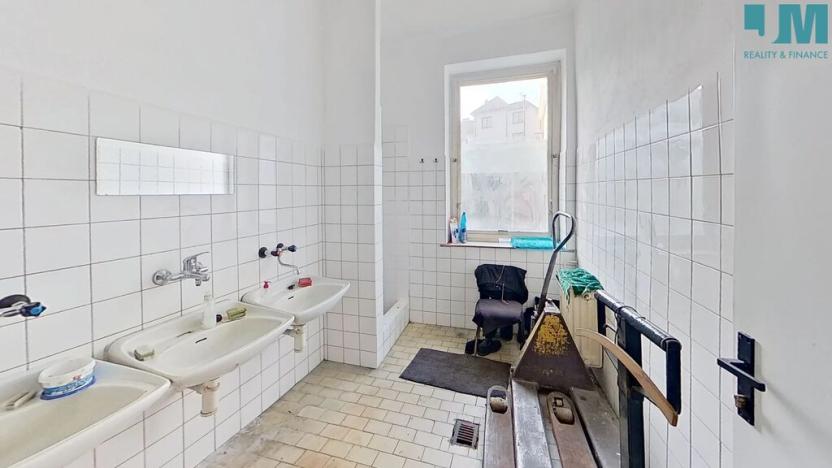 Prodej obchodního prostoru, Třebíč - Borovina, 560 m2