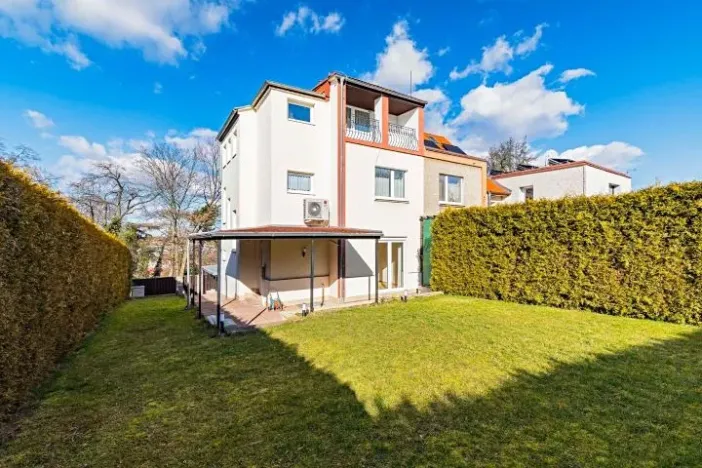 Prodej rodinného domu, Praha - Ruzyně, Huberova, 270 m2