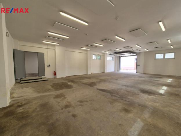 Pronájem skladu, Hradec Králové - Pražské Předměstí, U Koruny, 153 m2