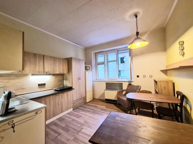 Pronájem bytu 1+kk, Praha - Záběhlice, Záběhlická, 27 m2