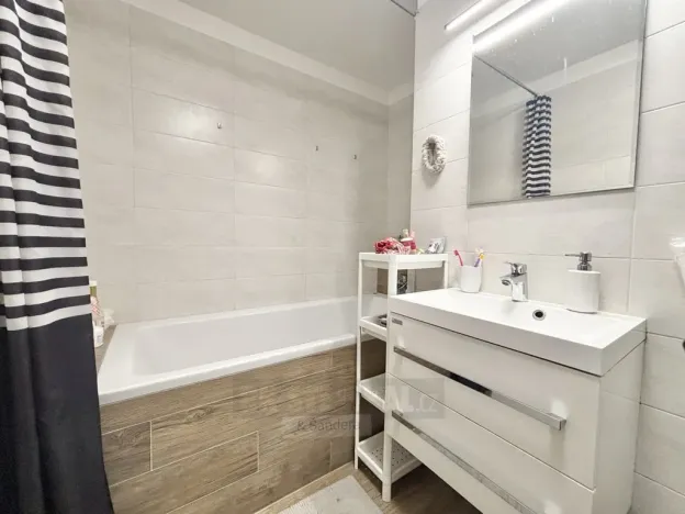 Pronájem bytu 3+kk, Včelná, Pod Tratí, 76 m2