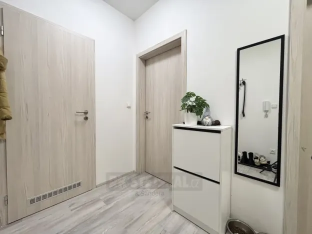 Pronájem bytu 3+kk, Včelná, Pod Tratí, 76 m2