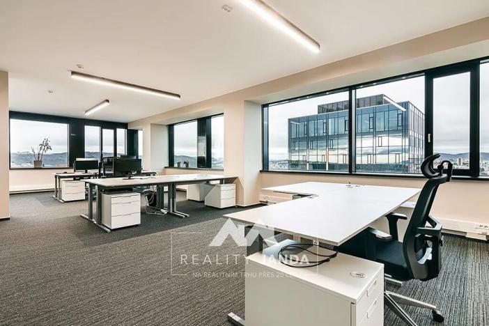 Pronájem kanceláře, Brno, Šumavská, 203 m2