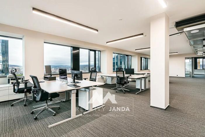 Pronájem kanceláře, Brno, Šumavská, 203 m2