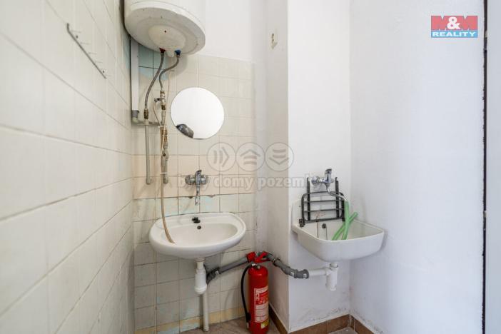 Pronájem obchodního prostoru, Velké Meziříčí, Náměstí, 60 m2