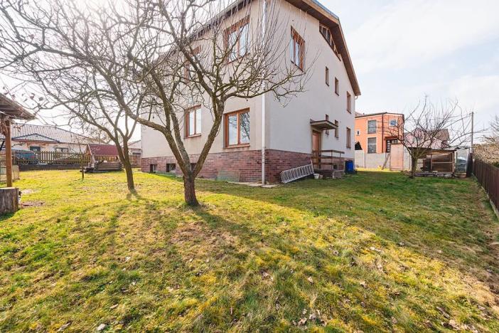 Prodej rodinného domu, Dobříč, 320 m2