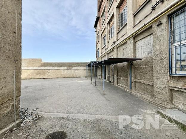 Pronájem skladu, Brno, Komárovské nábřeží, 397 m2