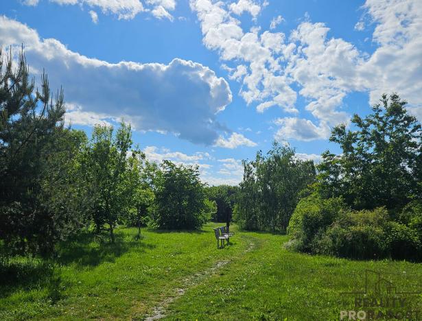 Prodej pozemku pro bydlení, Ořech, Dlouhá, 1142 m2