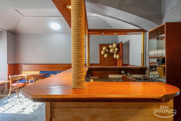 Pronájem restaurace, Praha - Hlubočepy, Na Zlíchově, 70 m2