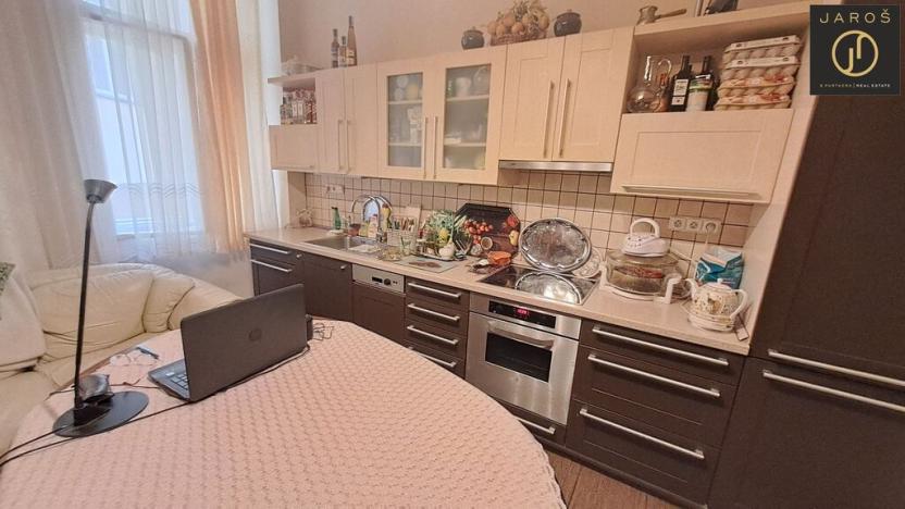 Prodej bytu 3+1, Karlovy Vary, Dr. Davida Bechera, 94 m2