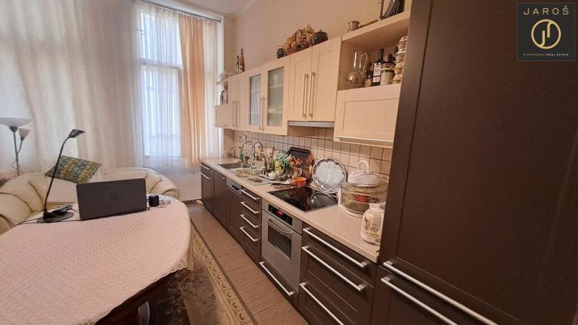 Prodej bytu 3+1, Karlovy Vary, Dr. Davida Bechera, 94 m2