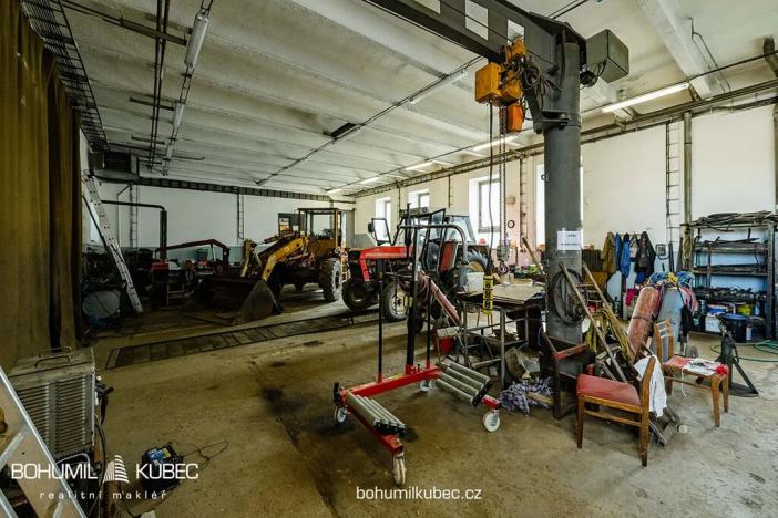 Pronájem zemědělského objektu, Budislav, 1376 m2