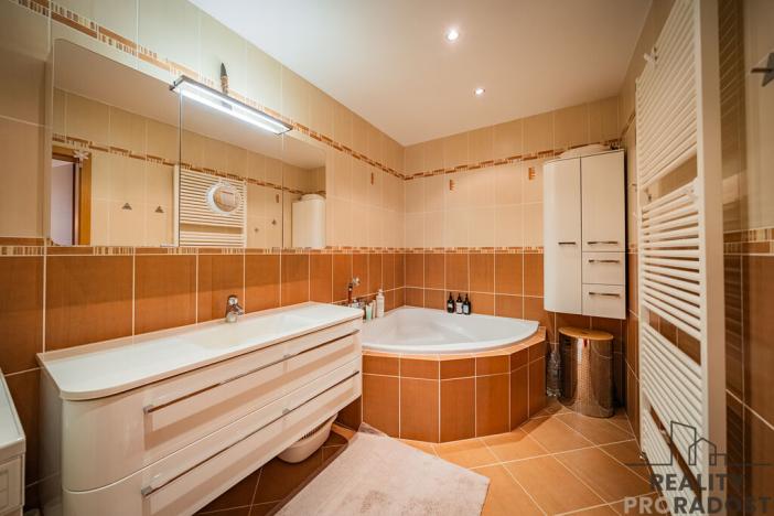 Prodej bytu 4+kk, Praha - Stodůlky, Raichlova, 167 m2