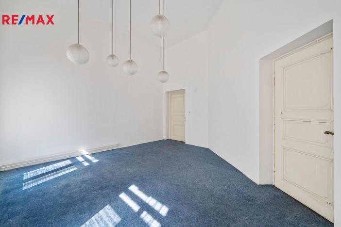 Pronájem historického objektu, Hradec Králové, Tomkova, 1502 m2