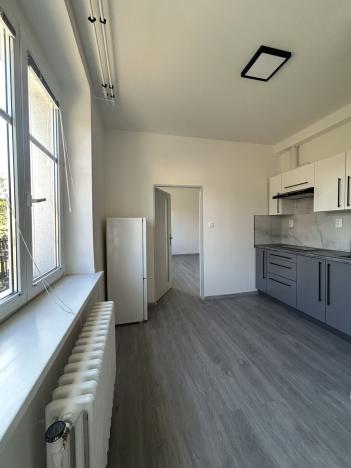 Pronájem bytu 1+1, Praha - Strašnice, Královická, 34 m2