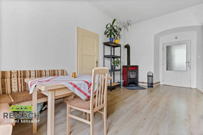 Prodej bytu 2+1, Kuks, 70 m2