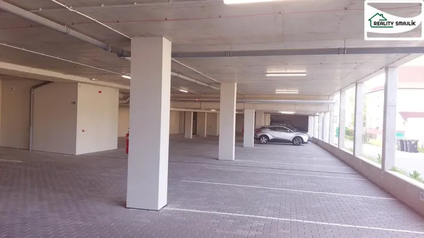 Pronájem garážového stání, Františkovy Lázně, Nádražní, 20 m2