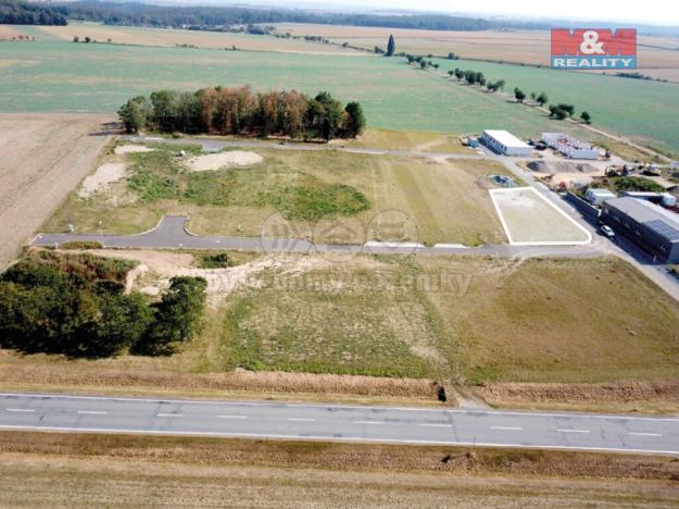 Pronájem komerčního pozemku, Valeč, 730 m2