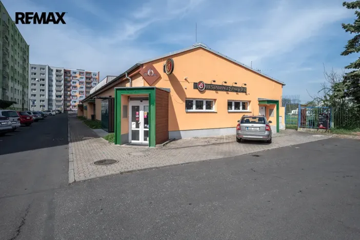 Prodej komerční nemovitosti, Jirkov, U Stadionu, 453 m2