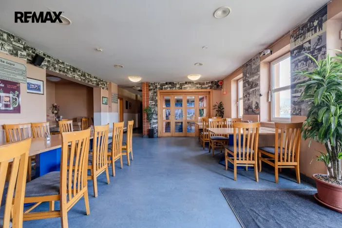 Prodej komerční nemovitosti, Jirkov, U Stadionu, 453 m2