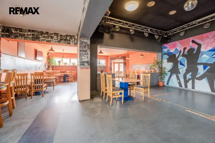 Prodej komerční nemovitosti, Jirkov, U Stadionu, 453 m2