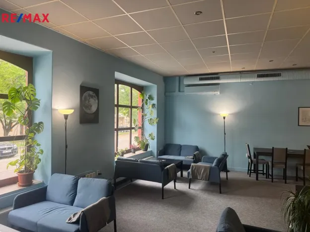 Pronájem obchodního prostoru, Napajedla, 100 m2