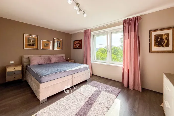 Prodej rodinného domu, Znojmo, 378 m2