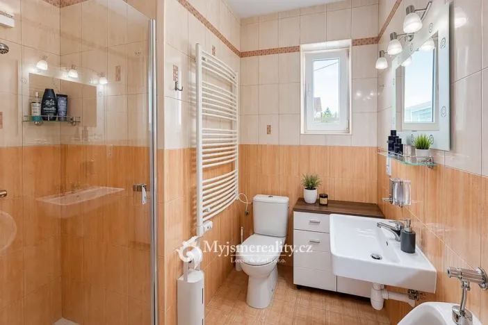 Prodej rodinného domu, Znojmo, 378 m2