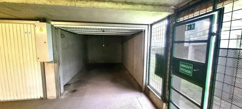 Pronájem garáže, České Budějovice - České Budějovice 2, Krčínova, 16 m2