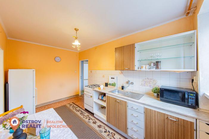 Prodej bytu 3+1, Uničov, Nerudova, 77 m2