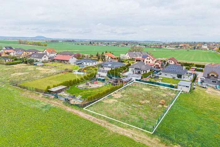 Prodej pozemku pro bydlení, Hořín, 967 m2