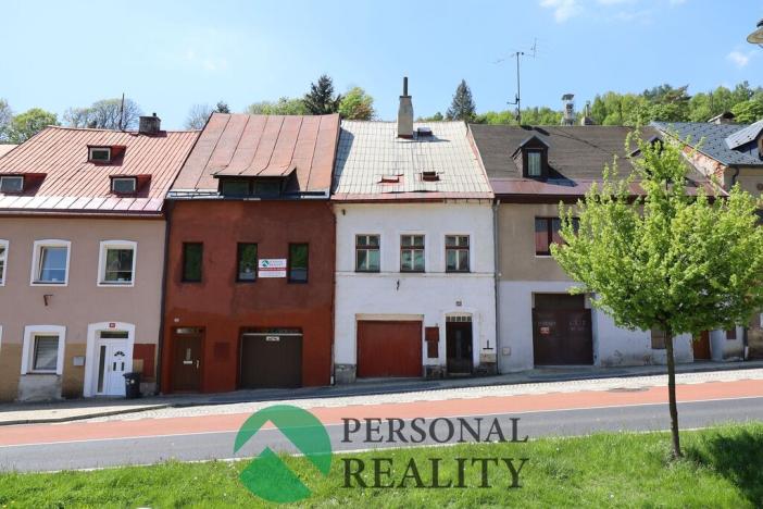 Prodej rodinného domu, Jáchymov, náměstí Republiky, 138 m2
