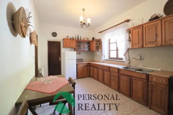 Prodej rodinného domu, Bečov nad Teplou, 261 m2