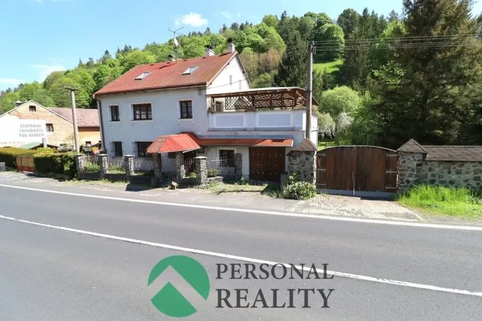 Prodej rodinného domu, Bečov nad Teplou, 261 m2