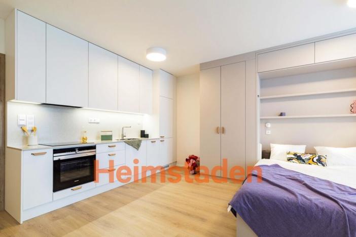 Pronájem bytu 1+kk, Praha - Holešovice, Vrbenského, 37 m2