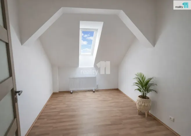 Pronájem bytu 3+kk, Praha - Ruzyně, Drnovská, 78 m2