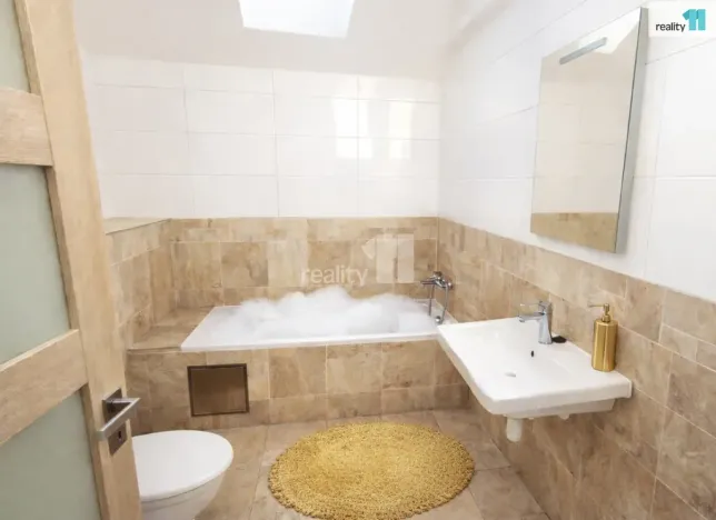 Pronájem bytu 3+kk, Praha - Ruzyně, Drnovská, 78 m2