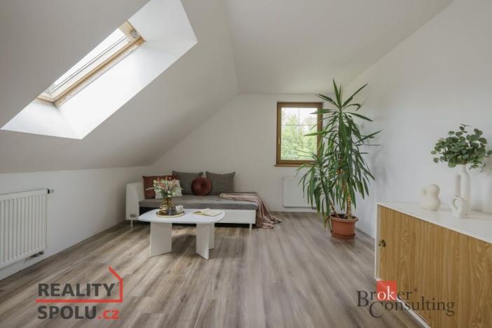 Prodej rodinného domu, Liberec - Liberec XXXIII-Machnín, Tolstého, 257 m2