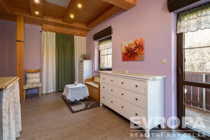 Prodej komerční nemovitosti, Dolní Lánov, 171 m2