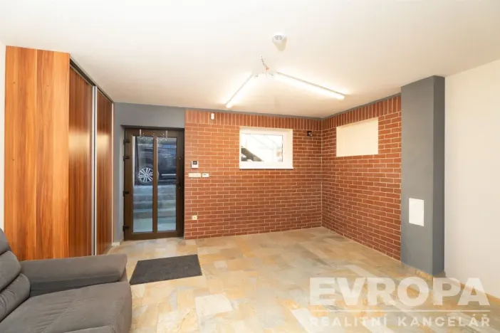 Prodej komerční nemovitosti, Dolní Lánov, 171 m2