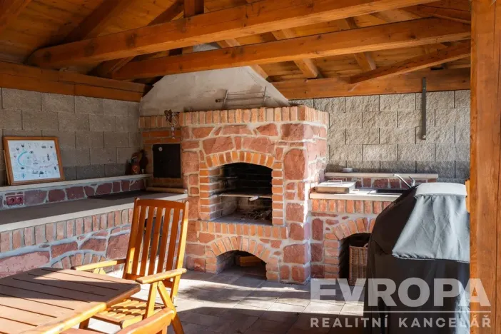 Prodej komerční nemovitosti, Dolní Lánov, 171 m2