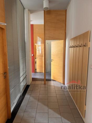 Pronájem kanceláře, Opava - Město, Růžová, 117 m2