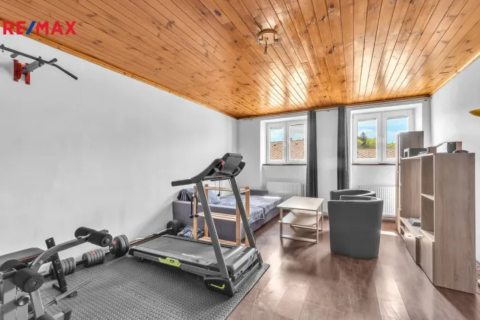 Prodej bytu 2+1, Hostinné, Náměstí, 70 m2