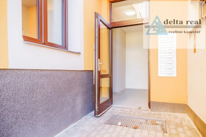 Prodej bytu 2+kk, Šumperk, Jesenická, 60 m2