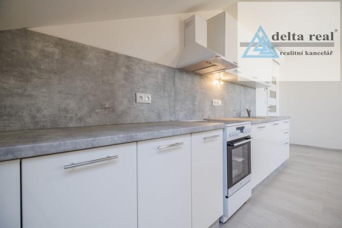 Prodej bytu 2+kk, Šumperk, Jesenická, 71 m2