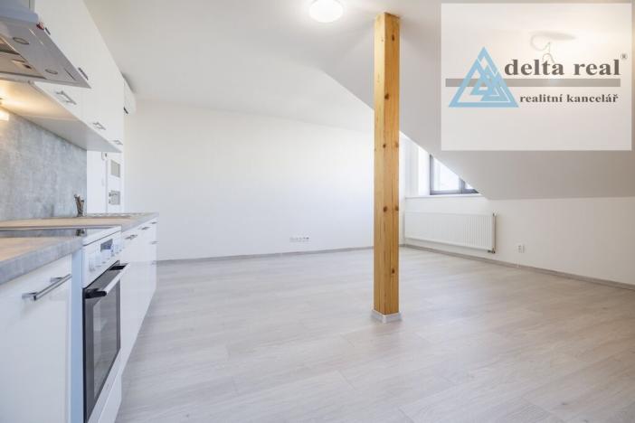 Prodej bytu 2+kk, Šumperk, Jesenická, 71 m2