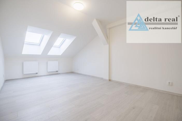 Prodej bytu 2+kk, Šumperk, Jesenická, 71 m2