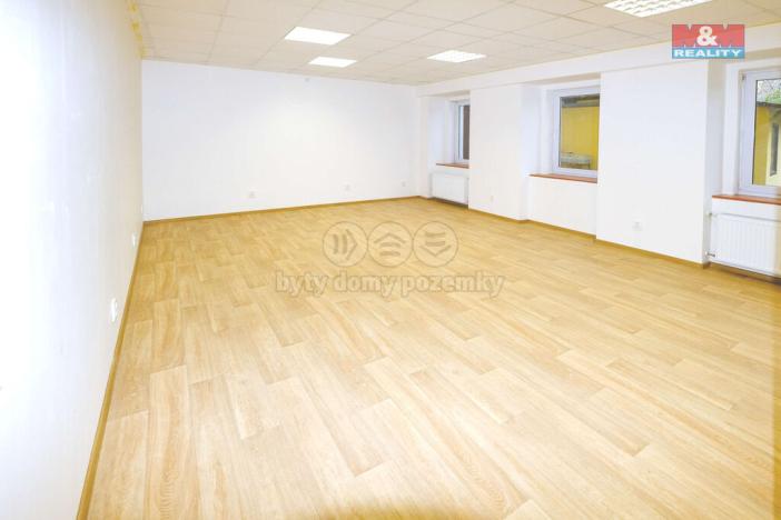 Pronájem kanceláře, Jindřichův Hradec - Jindřichův Hradec II, Kmentova, 30 m2