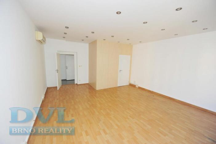 Pronájem kanceláře, Brno, Čechyňská, 150 m2