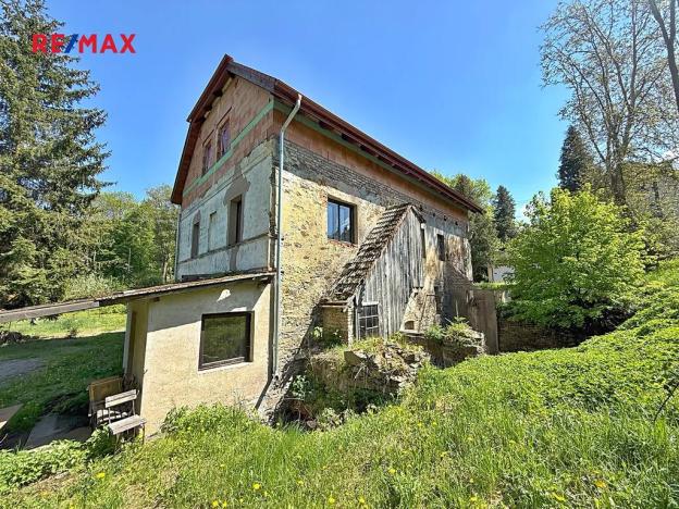 Prodej rodinného domu, Kostelec u Heřmanova Městce, 415 m2